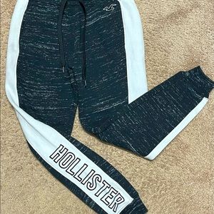 Young Men’s Hollister Joggers